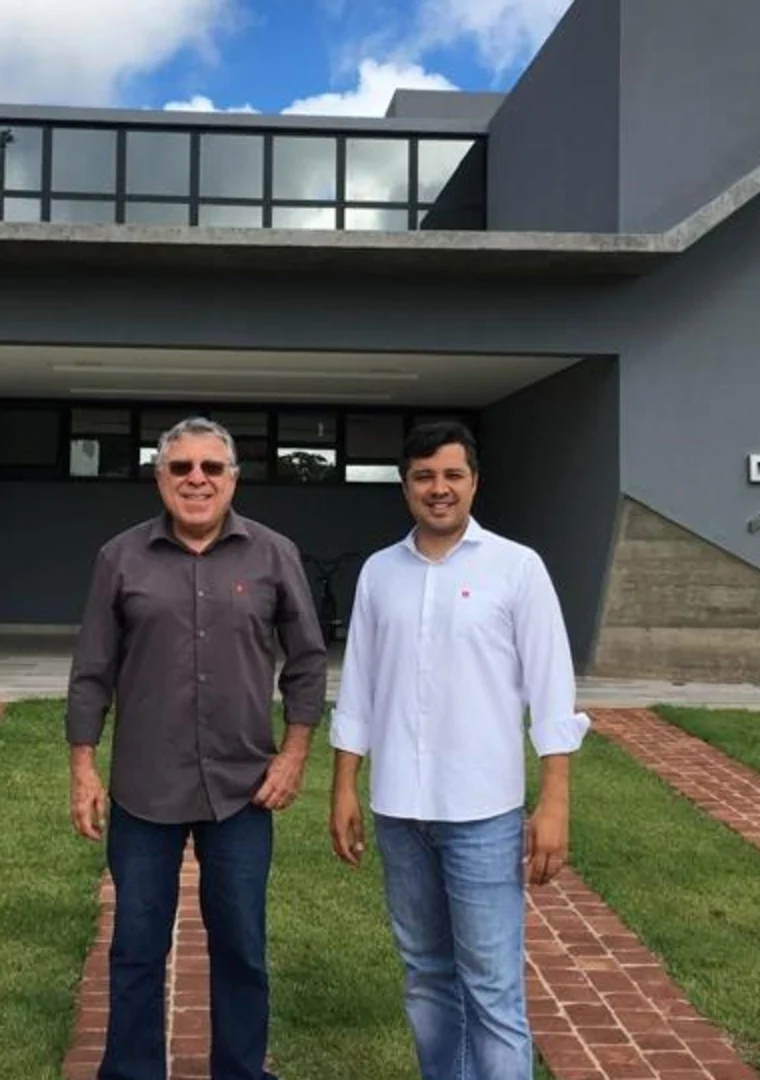 Eng. Walter Evangelista e Eng. Túlio Lemes, engenheiros responsáveis da Icconne Construtora
